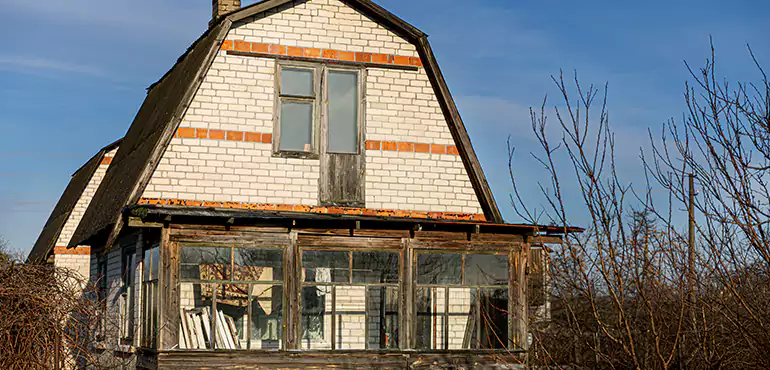 Types of Houses We Buy Without Repairs in Miami, FL