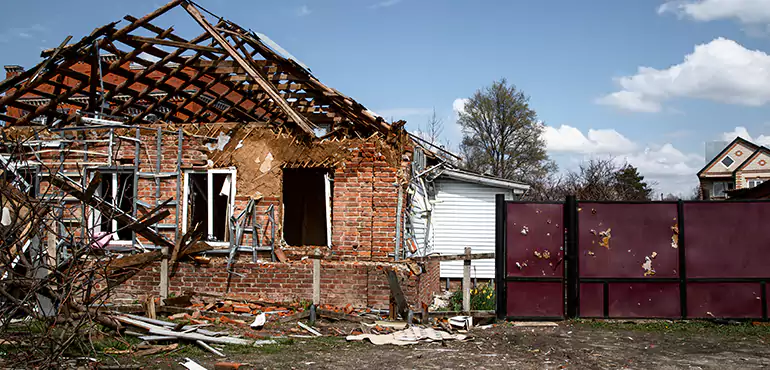 Types of Houses We Buy Without Repairs in Miami, FL